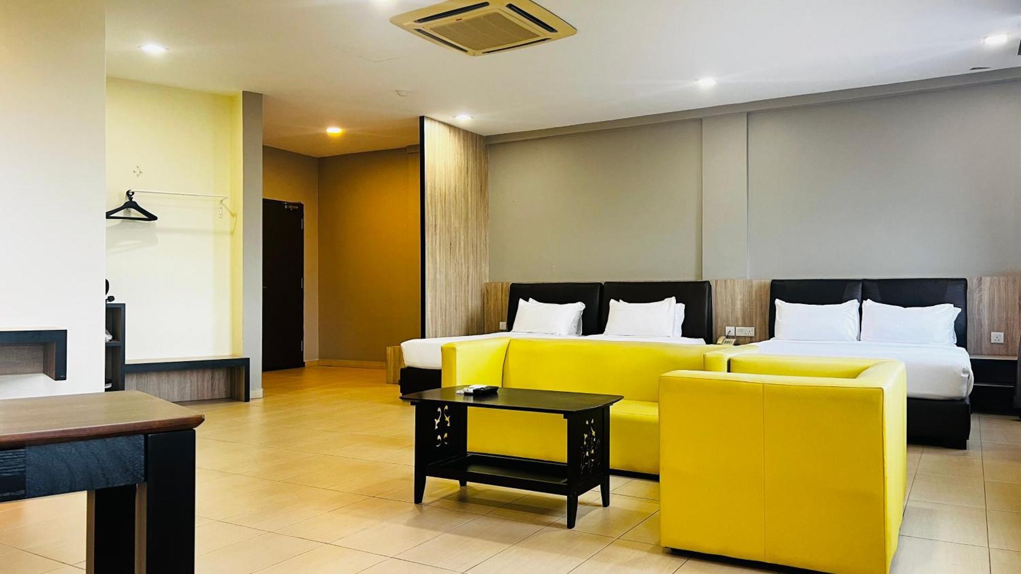 Sin Lien Hotel Keluang Ngoại thất bức ảnh