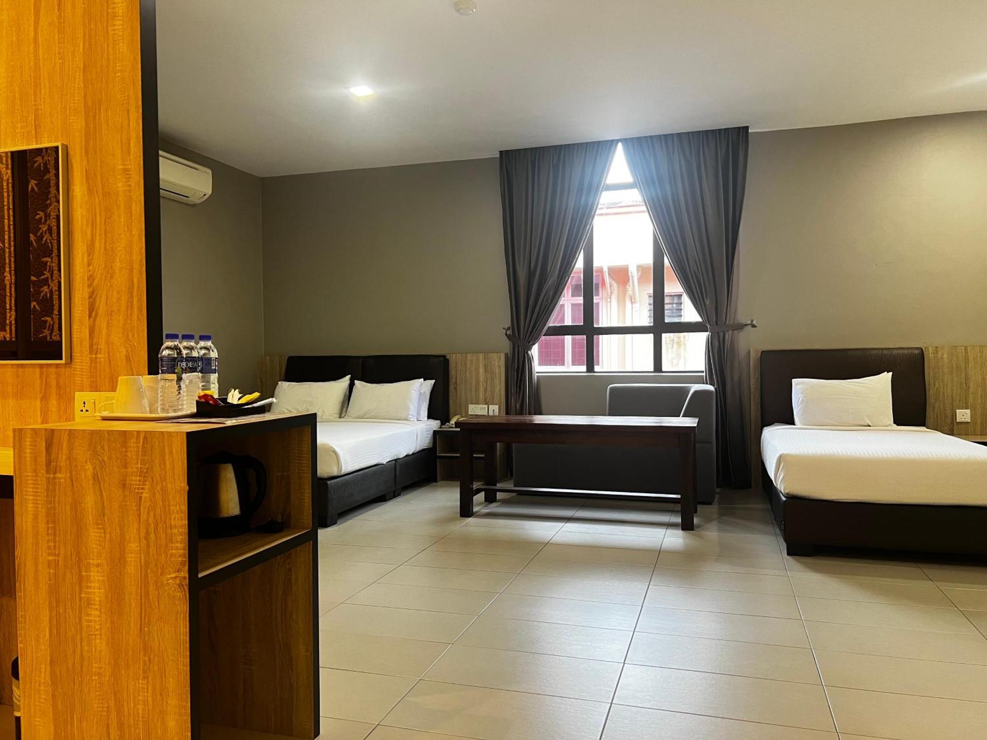 Sin Lien Hotel Keluang Ngoại thất bức ảnh